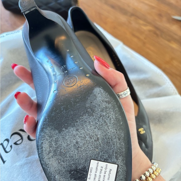 Chanel heels pump short block camellia size 40 size 8.5 9 9.5 10 - Picture 4 of 7